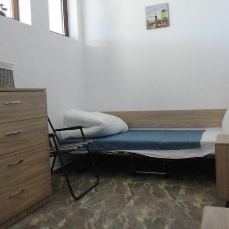 Guest House Hasiendata Pavel Banya Exterior photo