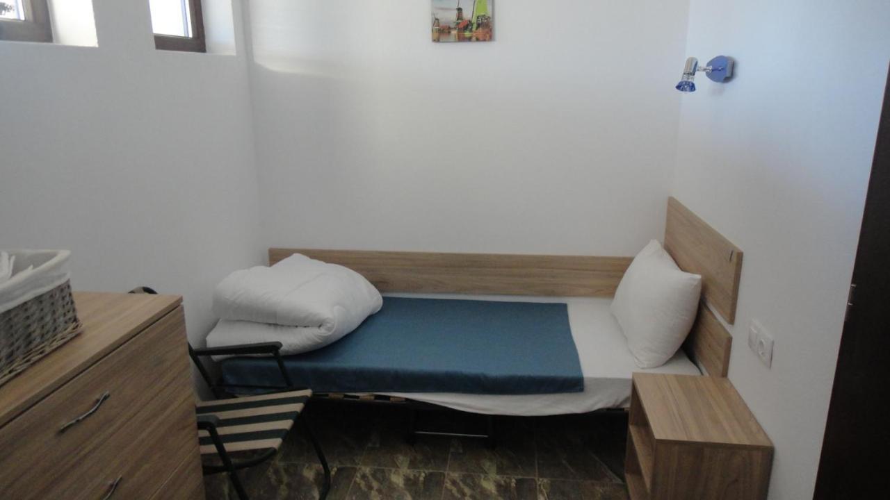 Guest House Hasiendata Pavel Banya Exterior photo