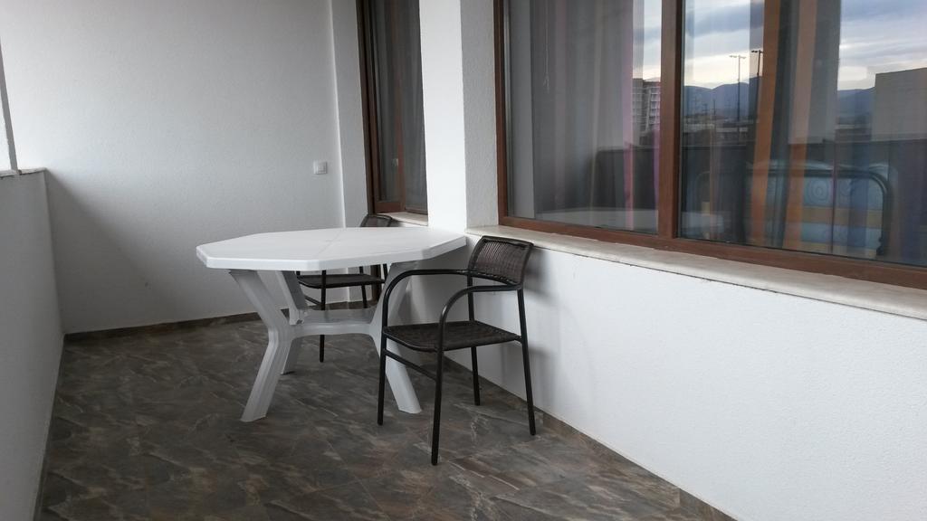 Guest House Hasiendata Pavel Banya Exterior photo